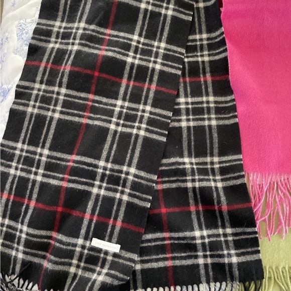 Cashmere Lot Nordstrom & Shawl/Wrap, With Fringe 4X - Picture 8 of 10